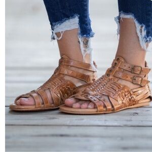 EUC Bed Stu Leather Claire Caged Sandals
Tan Size 8